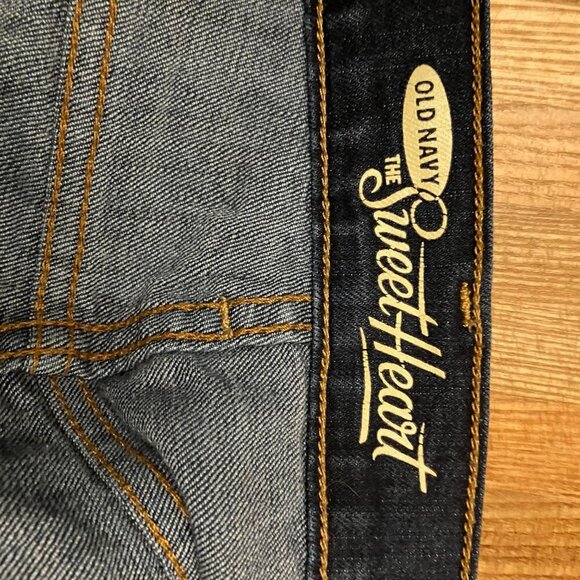 Old Navy Sweetheart Jeans - Picture 6 of 6